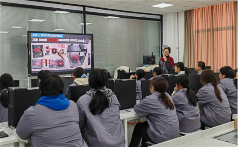 11-24電信工程系組織開展工學(xué)一體化課堂實(shí)施公開示范�?92.png 11-24電信工程系組織開展工學(xué)一體化課堂實(shí)施公開示范�?92.png